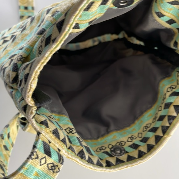 Kavu crossbody bag,, yellow, green & black design - Picture 6 of 8